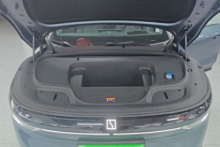 Used Zeekr 7X 2025 100 kWh Long-Range Rear-Wheel Drive with Intelligent Driving Features Engine Bay