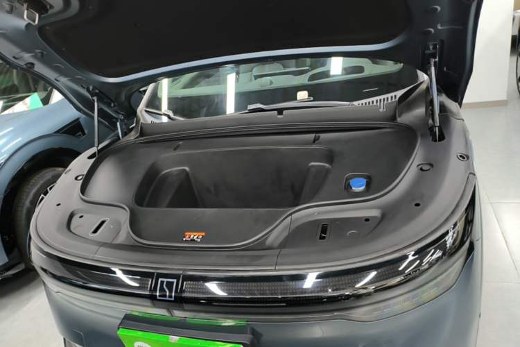 Used Zeekr 7X 2025 75 kWh Rear-Wheel Drive Intelligent Driving Version Engine Bay