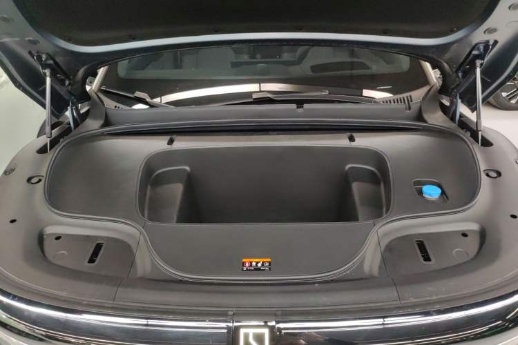 Used Zeekr 7X 2025 100 kWh Long-Range Rear-Wheel Drive with Intelligent Driving Features Engine Bay