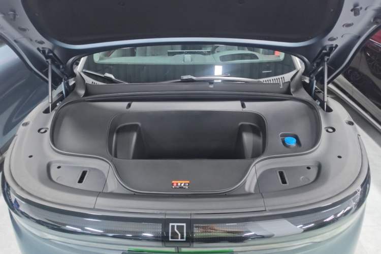 Used Zeekr 7X 2025 75 kWh Rear-Wheel Drive Intelligent Driving Version Engine Bay