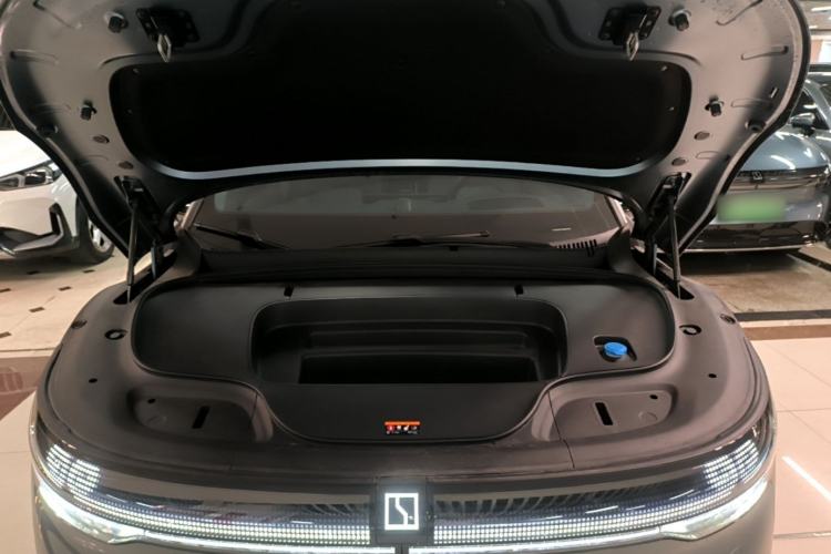 Used Zeekr 7X 2025 100kWh Long-Range All-Wheel Drive Intelligent Driving Version Engine Bay