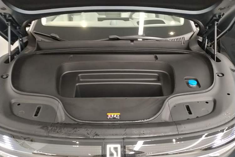 Used Zeekr 7X 2025 100kWh Long-Range All-Wheel Drive Intelligent Driving Version Engine Bay