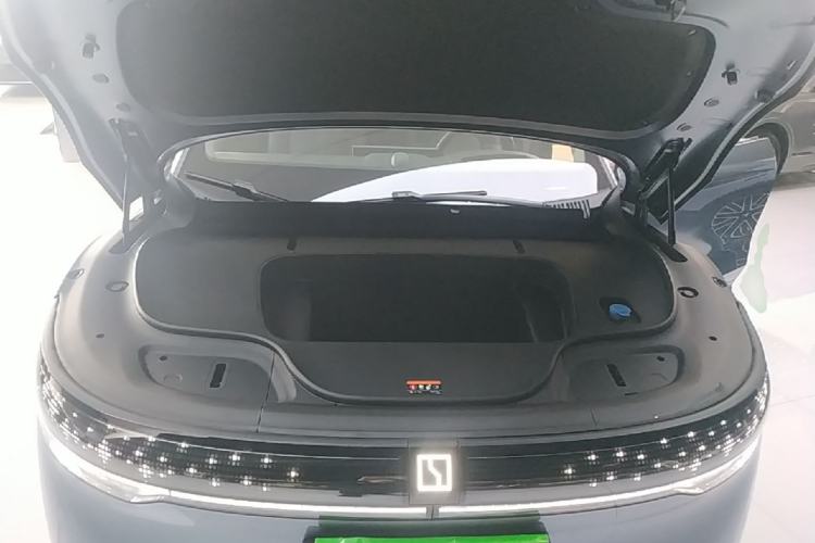 Used Zeekr 7X 2025 75 kWh Rear-Wheel Drive Intelligent Driving Version Engine Bay