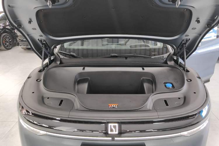 Used Zeekr 7X 2025 75 kWh Rear-Wheel Drive Intelligent Driving Version Engine Bay