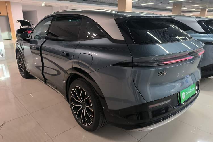 Used Zeekr 7X 2025 100kWh Long-Range All-Wheel Drive Intelligent Driving Version Exterior 2