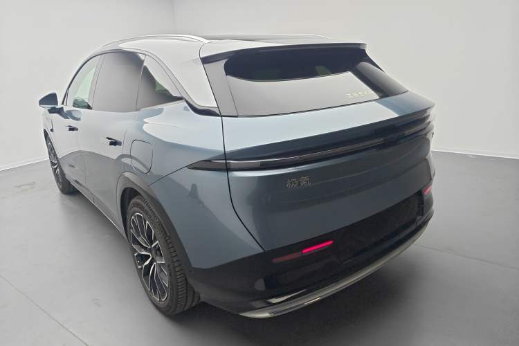 Used Zeekr 7X 2025 100 kWh Long-Range Rear-Wheel Drive with Intelligent Driving Features Exterior 2