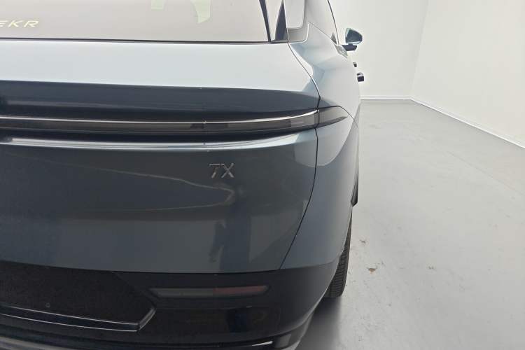 Used Zeekr 7X 2025 100 kWh Long-Range Rear-Wheel Drive with Intelligent Driving Features Exterior 3