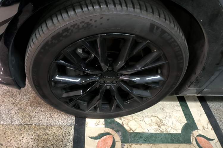Used Zeekr 7X 2025 100kWh Long-Range All-Wheel Drive Intelligent Driving Version Exterior 4