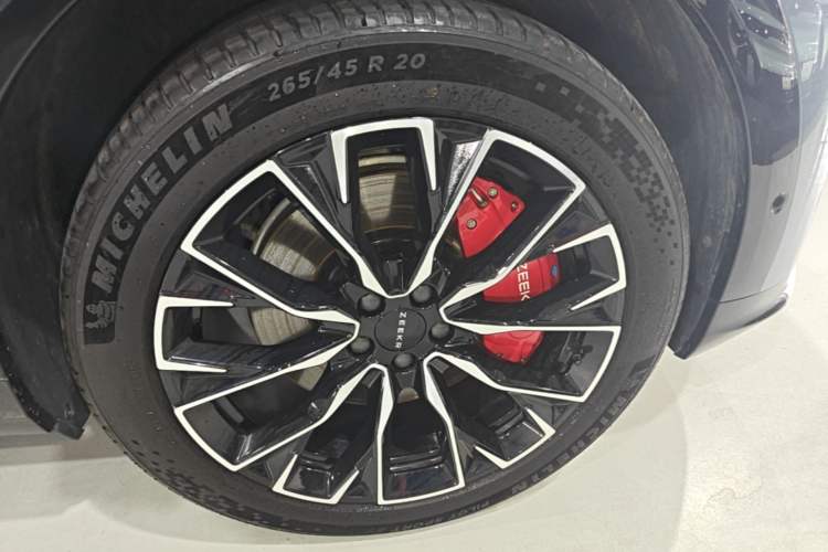 Used Zeekr 7X 2025 75 kWh Rear-Wheel Drive Intelligent Driving Version Exterior 4