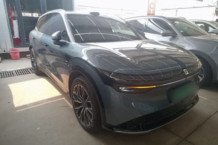 Used Zeekr 7X 2025 100 kWh Long-Range Rear-Wheel Drive with Intelligent Driving Features Front Right 45 Deg