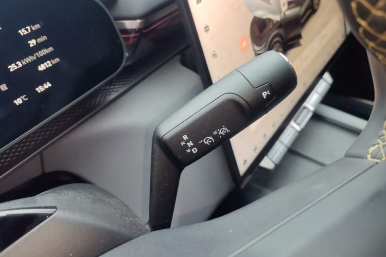Used Zeekr 7X 2025 75 kWh Rear-Wheel Drive Intelligent Driving Version Gear Lever