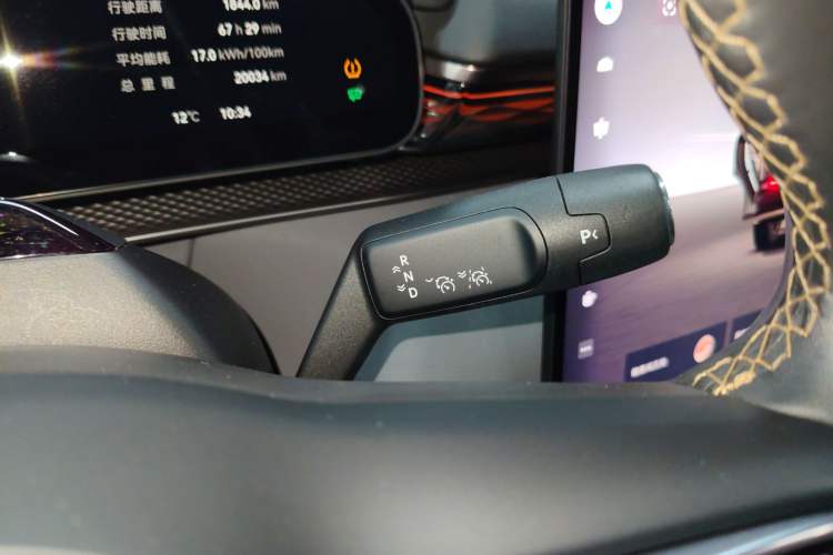 Used Zeekr 7X 2025 100 kWh Long-Range Rear-Wheel Drive with Intelligent Driving Features Gear Lever