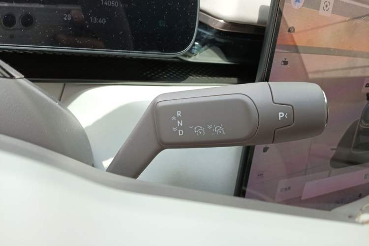 Used Zeekr 7X 2025 100kWh Long-Range All-Wheel Drive Intelligent Driving Version Gear Lever