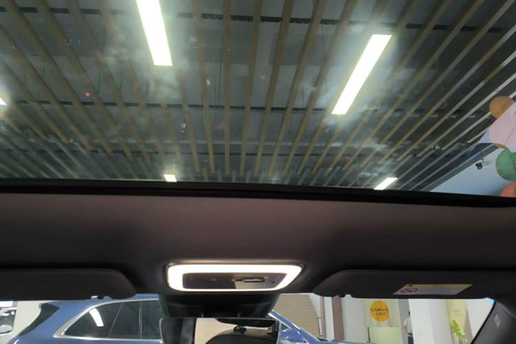 Used Zeekr 7X 2025 75 kWh Rear-Wheel Drive Intelligent Driving Version Headliner