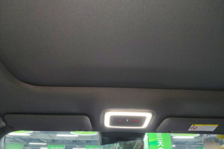 Used Zeekr 7X 2025 100 kWh Long-Range Rear-Wheel Drive with Intelligent Driving Features Headliner