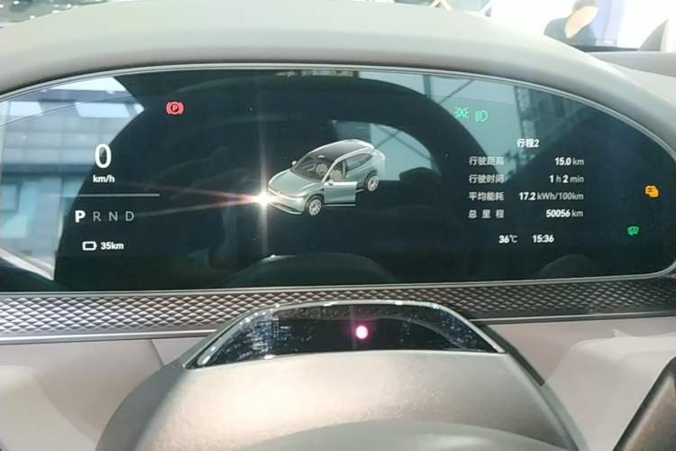 Used Zeekr 7X 2025 100 kWh Long-Range Rear-Wheel Drive with Intelligent Driving Features Instrument Cluster