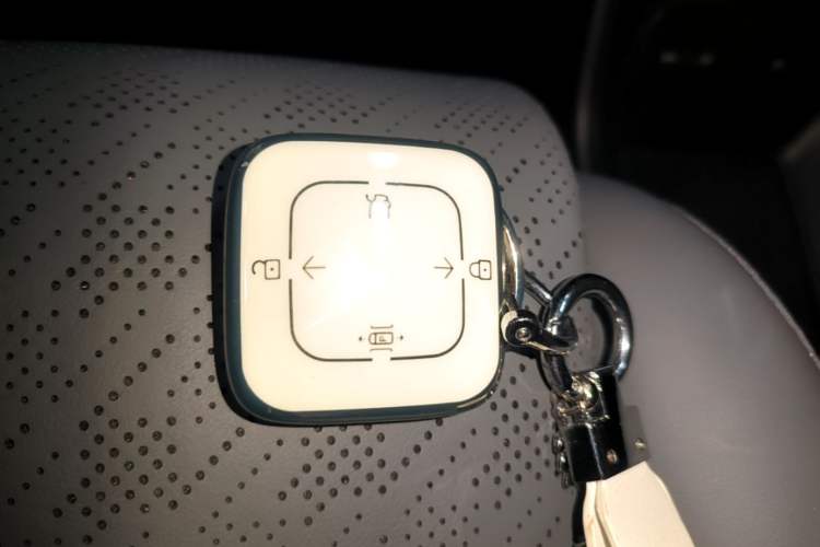 Used Zeekr 7X 2025 100kWh Long-Range All-Wheel Drive Intelligent Driving Version Interior 1