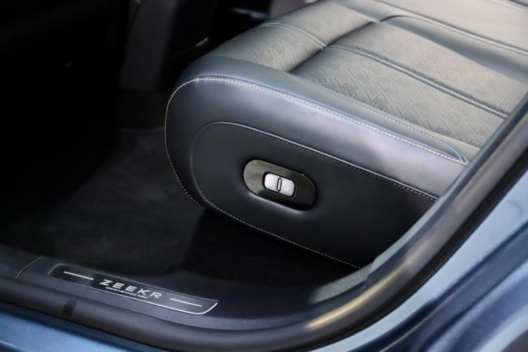 Used Zeekr 7X 2025 100kWh Long-Range All-Wheel Drive Intelligent Driving Version Interior 10