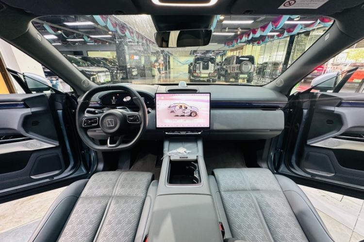 Used Zeekr 7X 2025 75 kWh Rear-Wheel Drive Intelligent Driving Version Interior 3