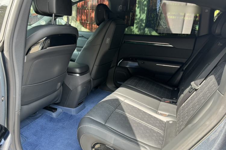 Used Zeekr 7X 2025 100kWh Long-Range All-Wheel Drive Intelligent Driving Version Interior 3