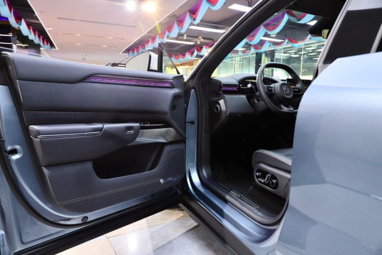 Used Zeekr 7X 2025 100kWh Long-Range All-Wheel Drive Intelligent Driving Version Interior 4