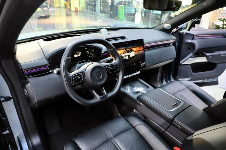 Used Zeekr 7X 2025 100kWh Long-Range All-Wheel Drive Intelligent Driving Version Interior 5