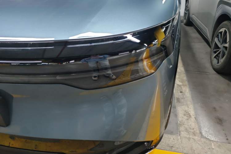 Used Zeekr 7X 2025 100 kWh Long-Range Rear-Wheel Drive with Intelligent Driving Features Left Front Headlight