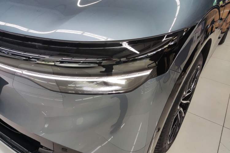 Used Zeekr 7X 2025 100 kWh Long-Range Rear-Wheel Drive with Intelligent Driving Features Left Front Headlight