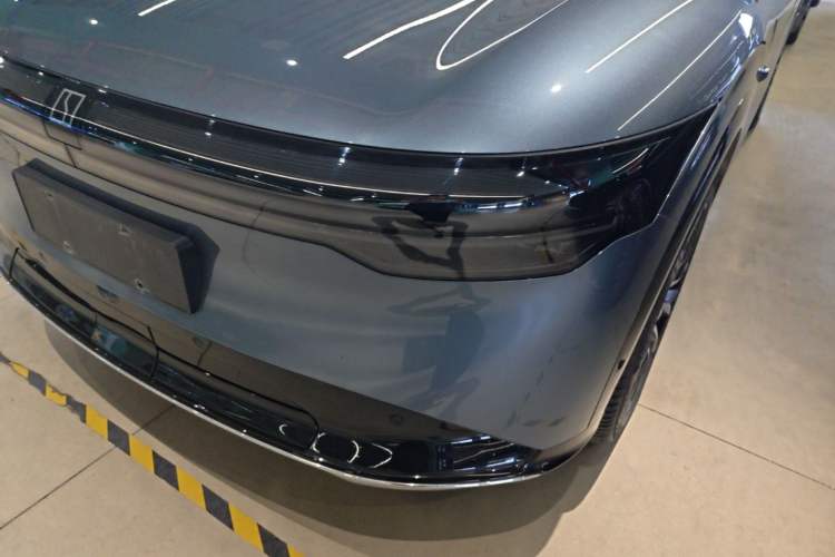 Used Zeekr 7X 2025 100 kWh Long-Range Rear-Wheel Drive with Intelligent Driving Features Left Front Headlight