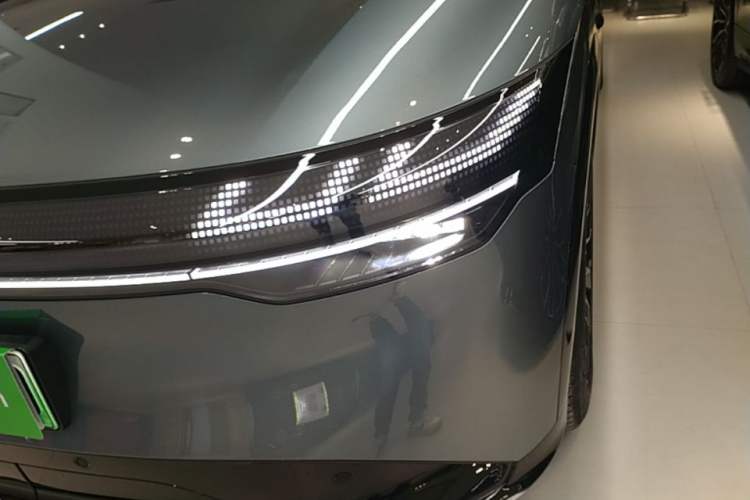 Used Zeekr 7X 2025 100kWh Long-Range All-Wheel Drive Intelligent Driving Version Left Front Headlight