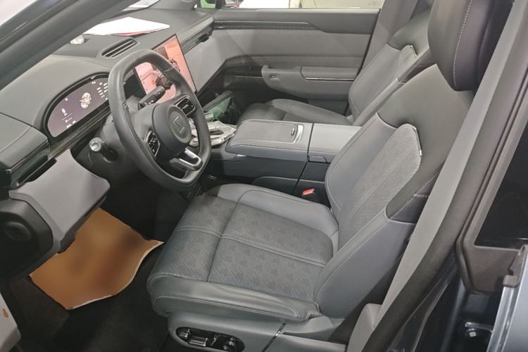Used Zeekr 7X 2025 100kWh Long-Range All-Wheel Drive Intelligent Driving Version Left Front Seat