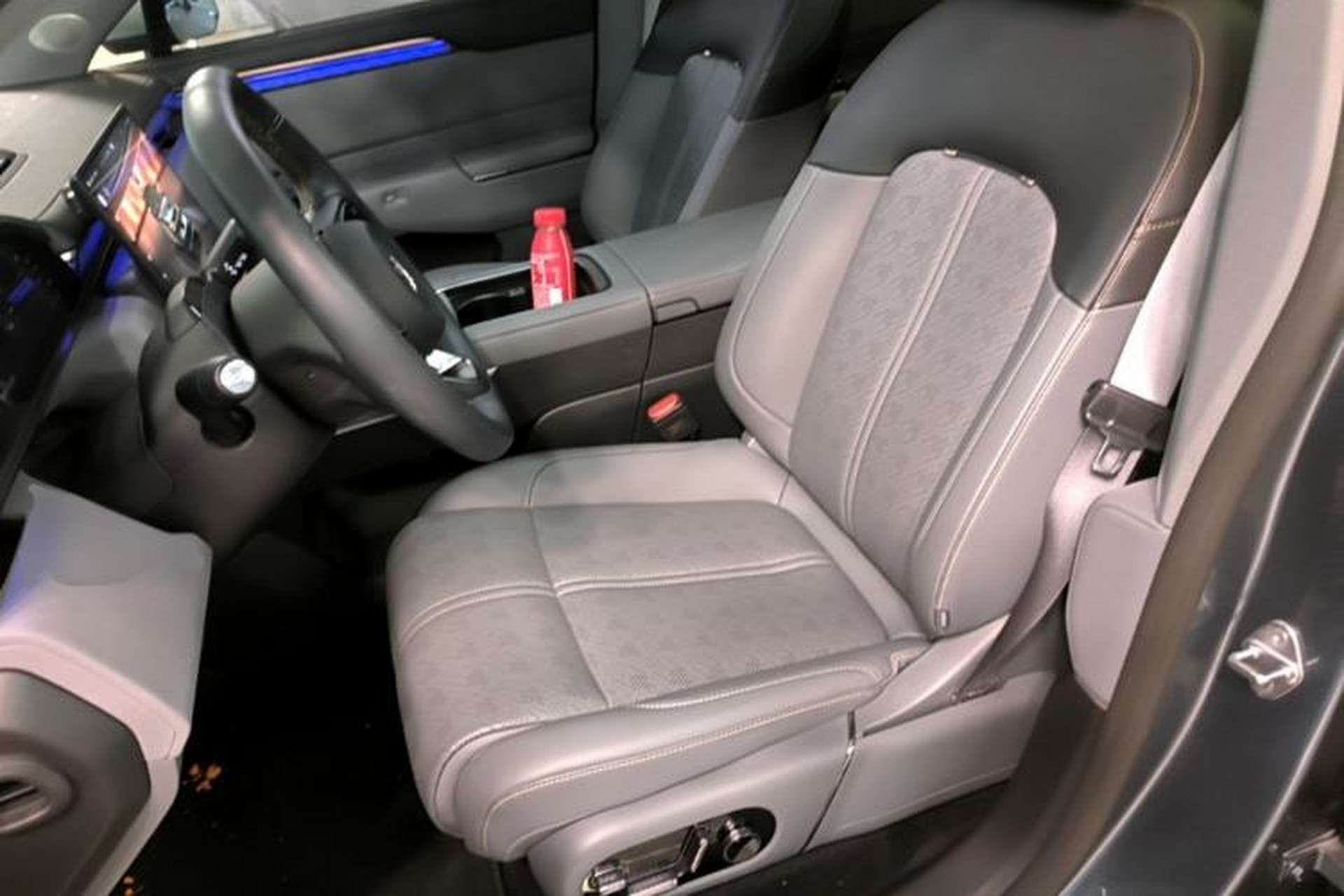 Used Zeekr 7X 2025 100kWh Long-Range All-Wheel Drive Intelligent Driving Version Left Front Seat