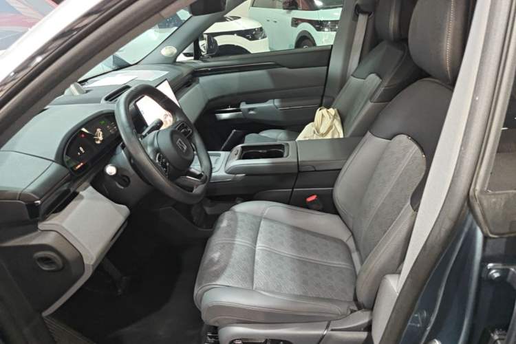 Used Zeekr 7X 2025 75 kWh Rear-Wheel Drive Intelligent Driving Version Left Front Seat