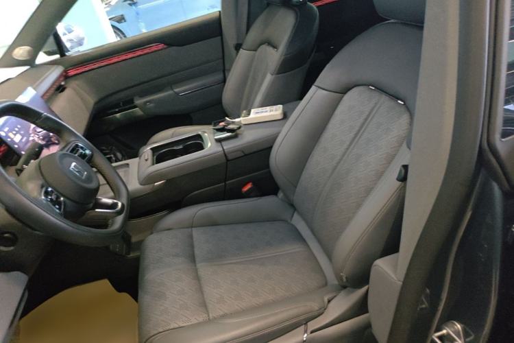 Used Zeekr 7X 2025 100 kWh Long-Range Rear-Wheel Drive with Intelligent Driving Features Left Front Seat
