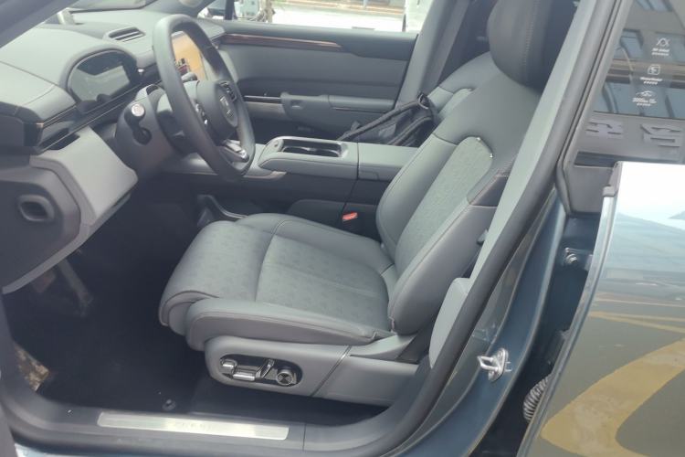 Used Zeekr 7X 2025 75 kWh Rear-Wheel Drive Intelligent Driving Version Left Front Seat