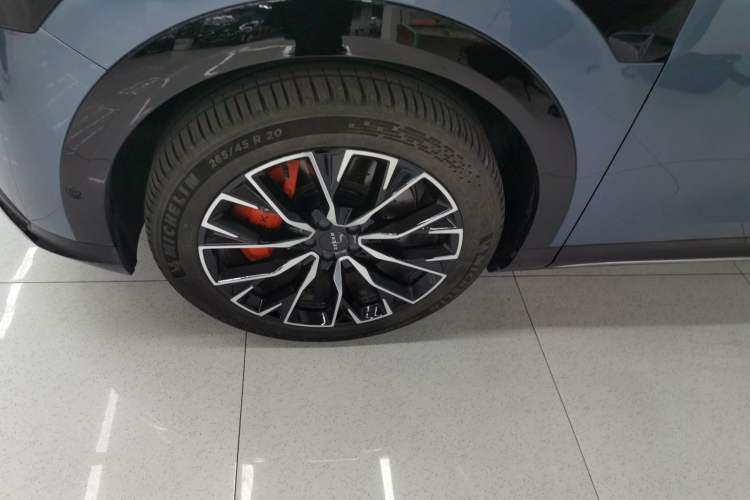 Used Zeekr 7X 2025 75 kWh Rear-Wheel Drive Intelligent Driving Version Left Front Wheel Hub