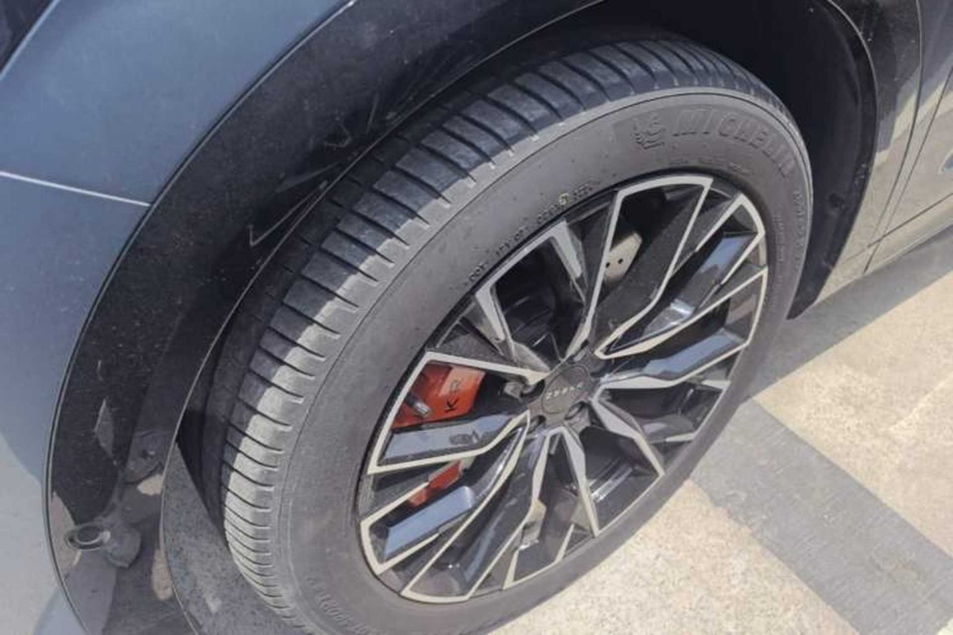 Used Zeekr 7X 2025 75 kWh Rear-Wheel Drive Intelligent Driving Version Left Front Wheel Hub