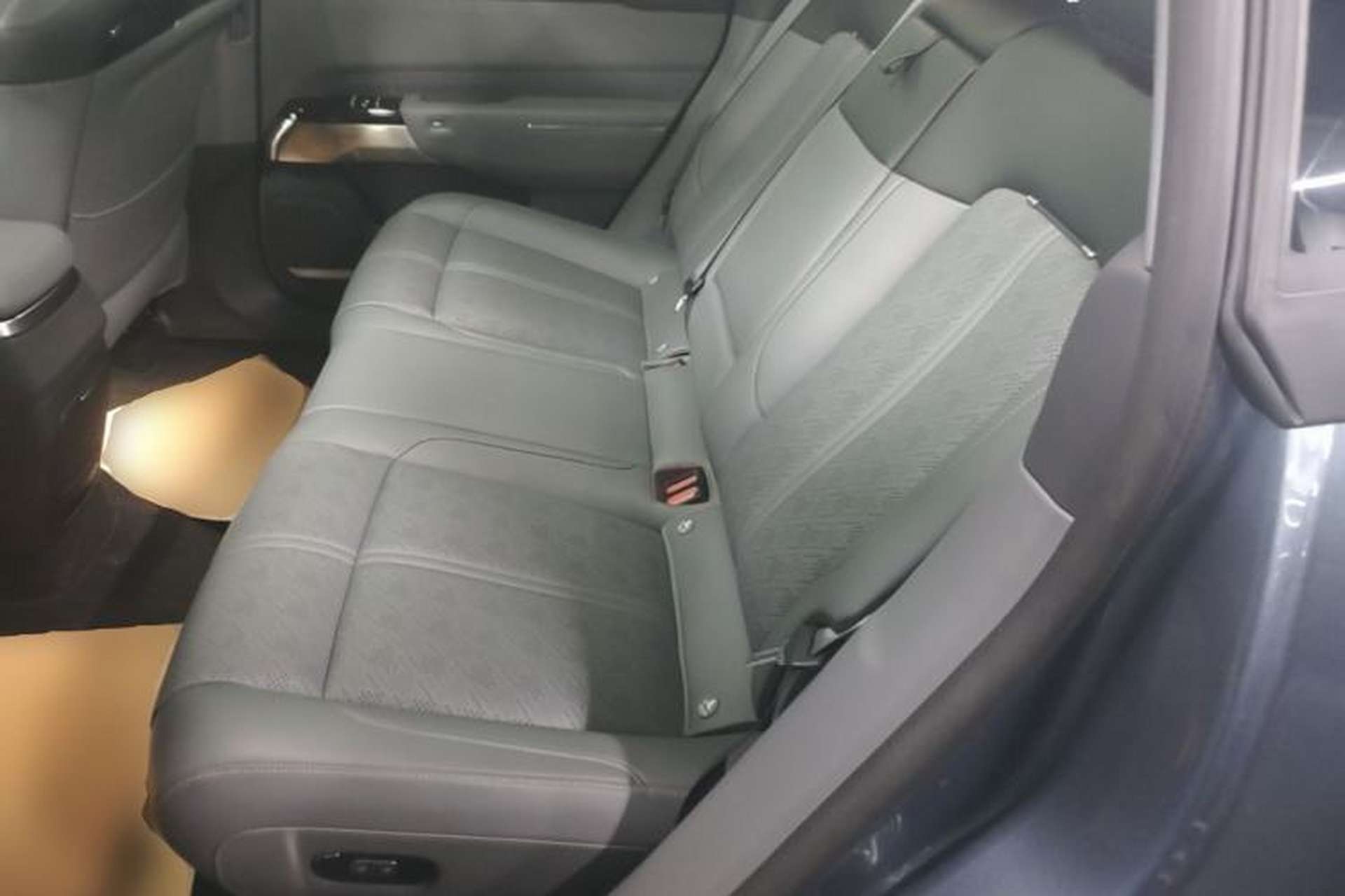 Used Zeekr 7X 2025 100kWh Long-Range All-Wheel Drive Intelligent Driving Version Left Rear Seat