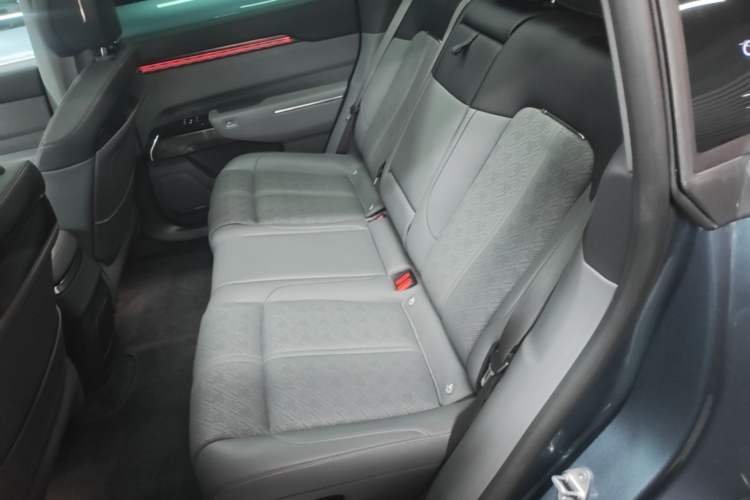 Used Zeekr 7X 2025 75 kWh Rear-Wheel Drive Intelligent Driving Version Left Rear Seat