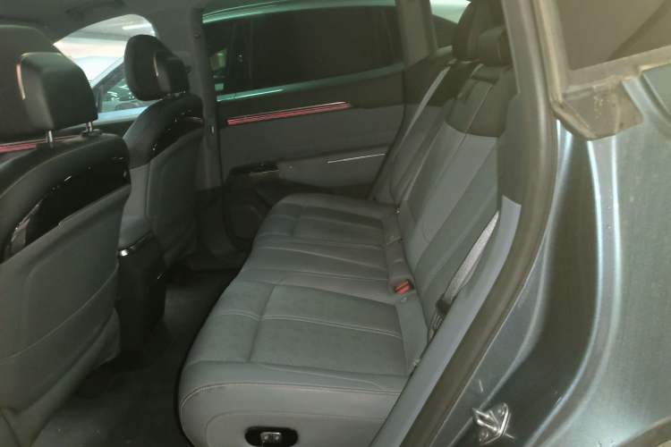 Used Zeekr 7X 2025 100kWh Long-Range All-Wheel Drive Intelligent Driving Version Left Rear Seat