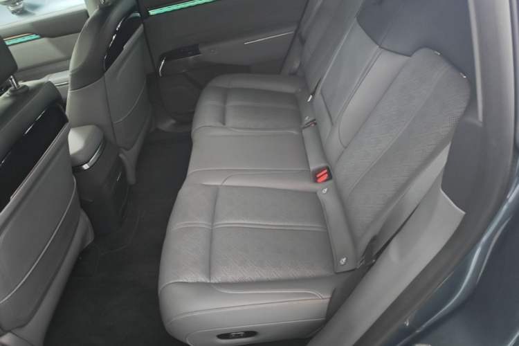 Used Zeekr 7X 2025 75 kWh Rear-Wheel Drive Intelligent Driving Version Left Rear Seat