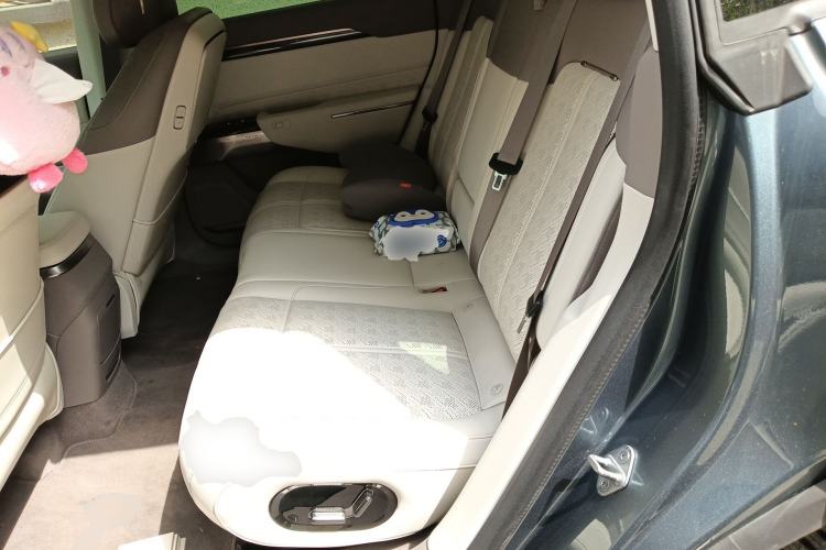 Used Zeekr 7X 2025 100kWh Long-Range All-Wheel Drive Intelligent Driving Version Left Rear Seat