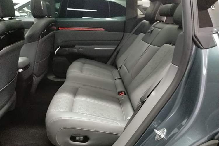 Used Zeekr 7X 2025 75 kWh Rear-Wheel Drive Intelligent Driving Version Left Rear Seat