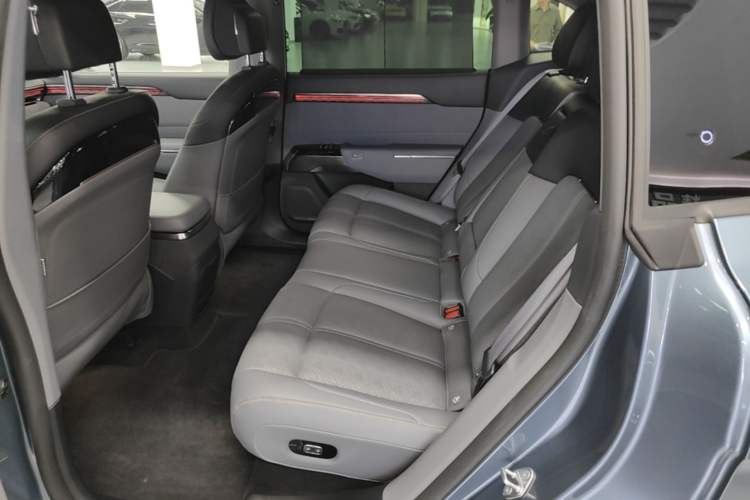 Used Zeekr 7X 2025 75 kWh Rear-Wheel Drive Intelligent Driving Version Left Rear Seat
