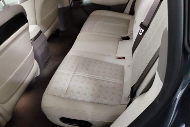 Used Zeekr 7X 2025 100kWh Long-Range All-Wheel Drive Intelligent Driving Version Left Rear Seat