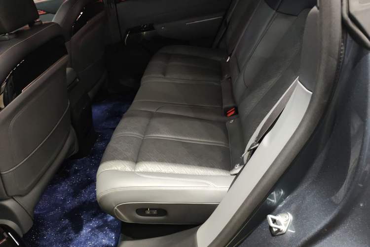 Used Zeekr 7X 2025 75 kWh Rear-Wheel Drive Intelligent Driving Version Left Rear Seat