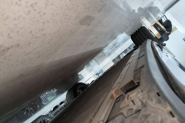 Used Zeekr 7X 2025 100 kWh Long-Range Rear-Wheel Drive with Intelligent Driving Features Left Side Sill