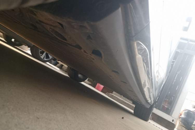 Used Zeekr 7X 2025 100 kWh Long-Range Rear-Wheel Drive with Intelligent Driving Features Left Side Sill