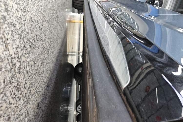 Used Zeekr 7X 2025 100kWh Long-Range All-Wheel Drive Intelligent Driving Version Left Side Sill
