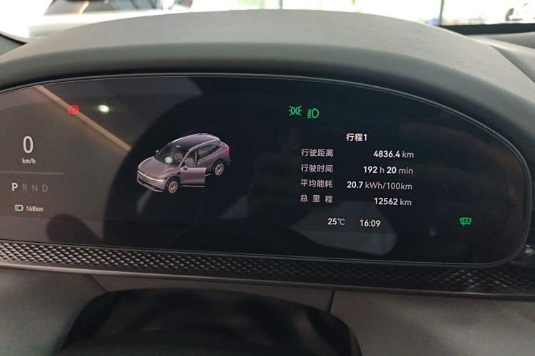 Used Zeekr 7X 2025 75 kWh Rear-Wheel Drive Intelligent Driving Version Odometer Close Up